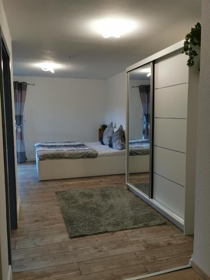 Schoene Ferien- Oder Monteurwohnung "Ausblick Storchennest" แชร์มเบค ภายนอก รูปภาพ